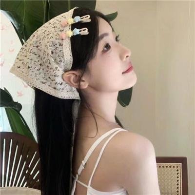 红色背篓